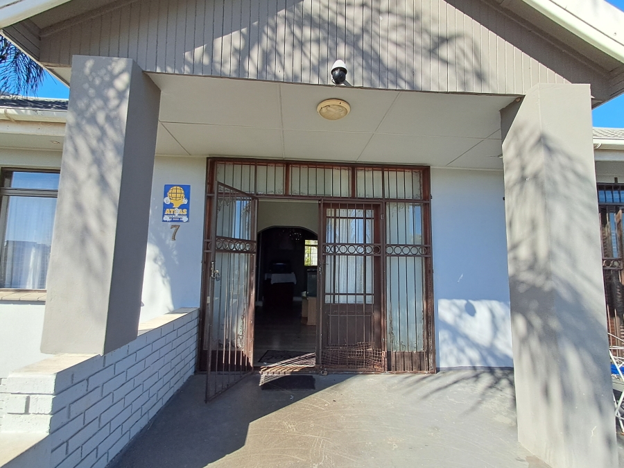 4 Bedroom Property for Sale in Winterhoek Park Eastern Cape
